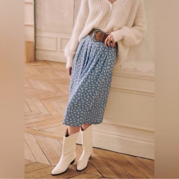 Sezane Dresses & Skirts - Sezane Alicia Blue White Floral Pleated Midi Skirt US 4 UK 8  36 Mini Fleurs